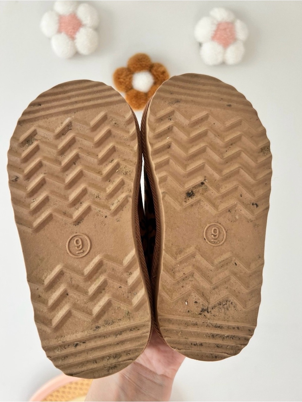 Cat & Jack clogs - Picture 3 of 3